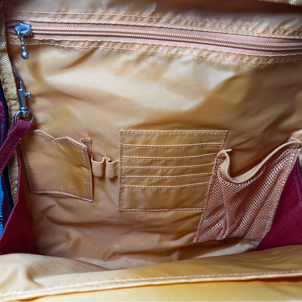 Baggallini NWT Daytripper Rolling Tote Carry-On Red Lightweight Nylon Suitcase - Picture 9 of 16
